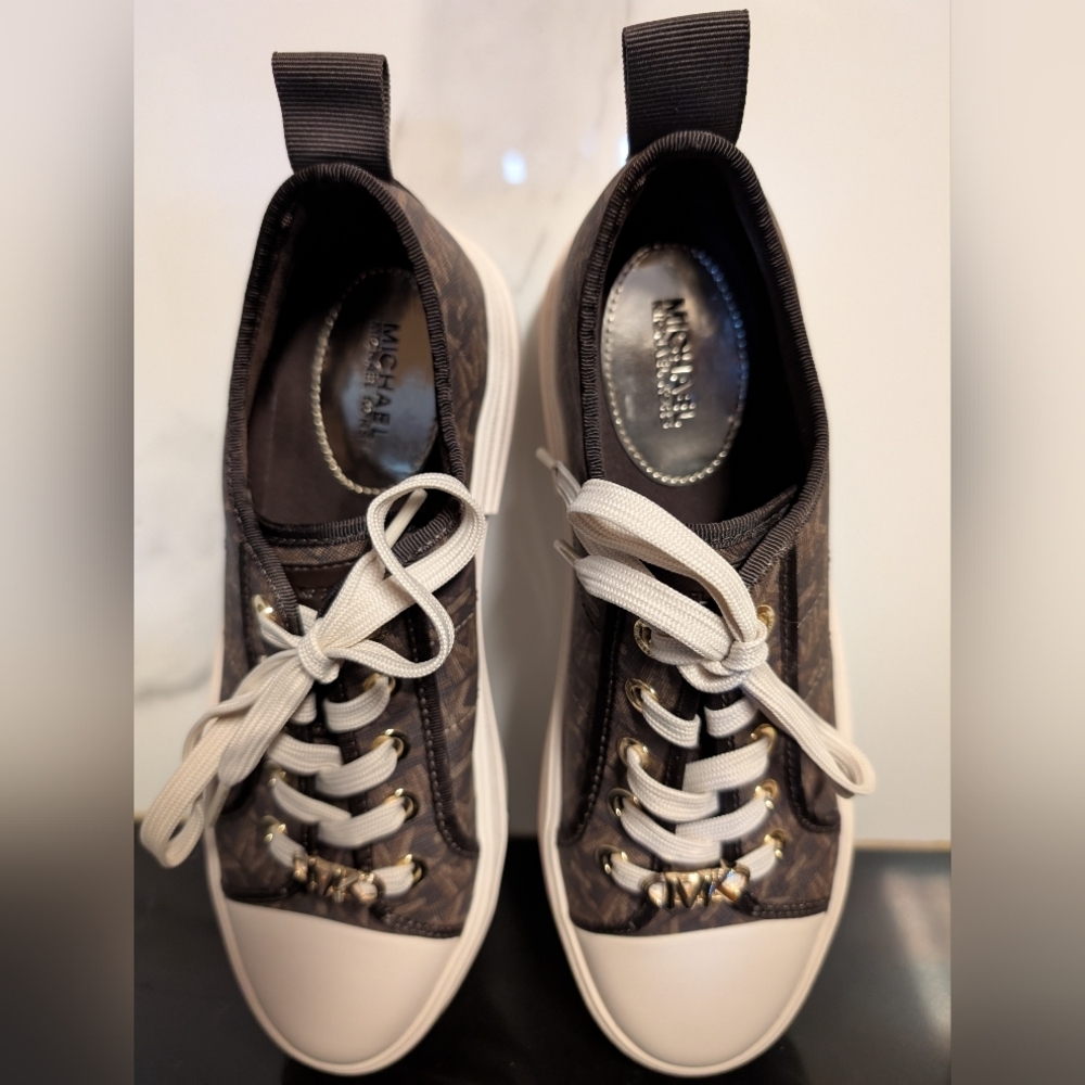 Michael Kors Evy Empire Signature Lace Up Sneakers Size 8.5 NWOT MSRP $198 - Picture 10 of 13